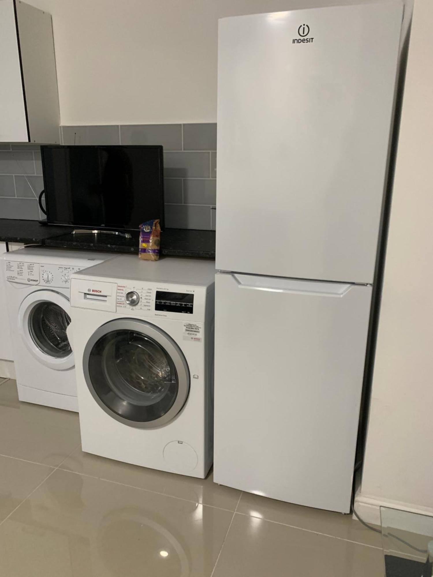 London Studio Apartments, Private Bathrooms And Parking อิลฟอร์ด ภายนอก รูปภาพ