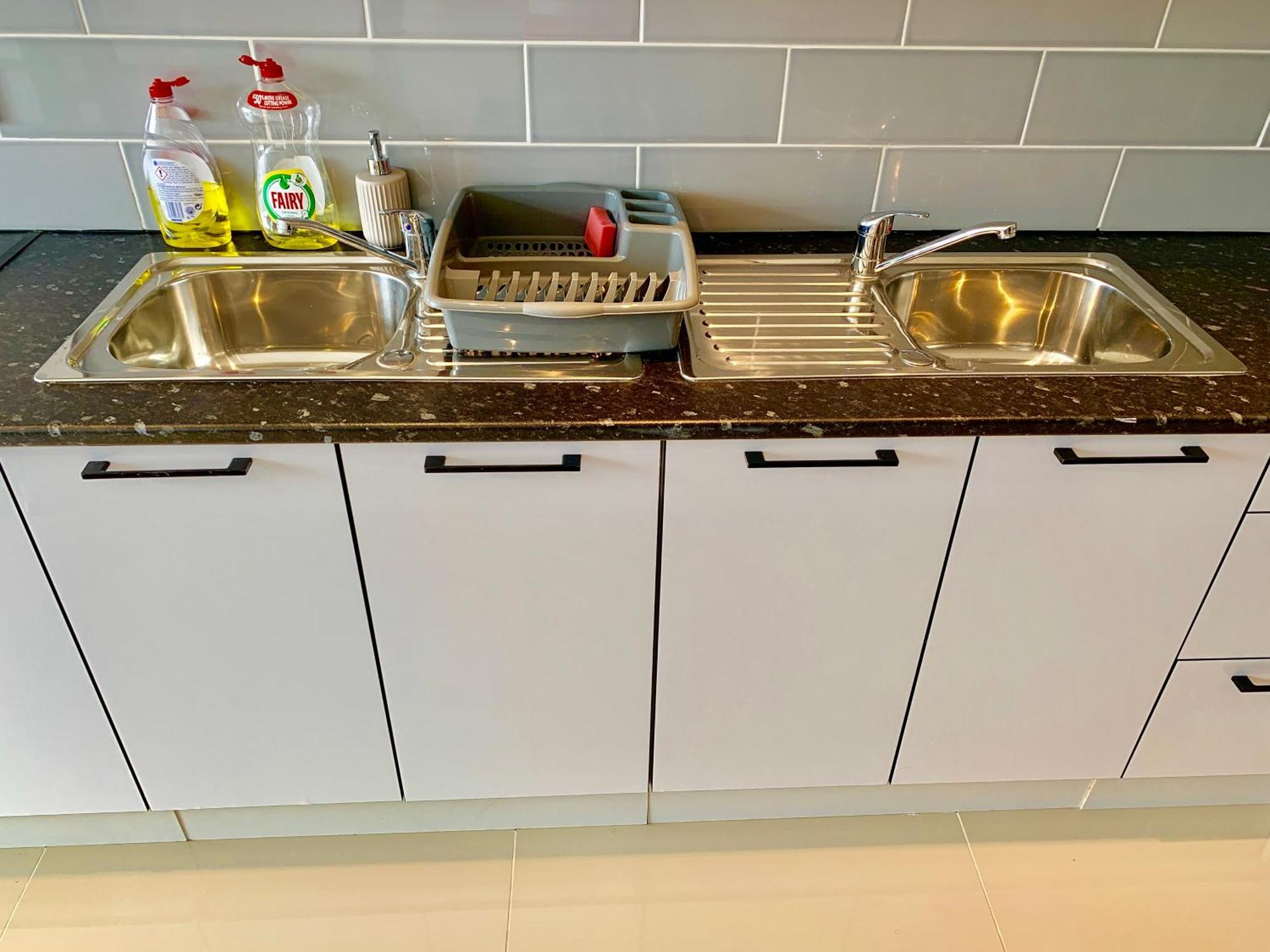 London Studio Apartments, Private Bathrooms And Parking อิลฟอร์ด ภายนอก รูปภาพ