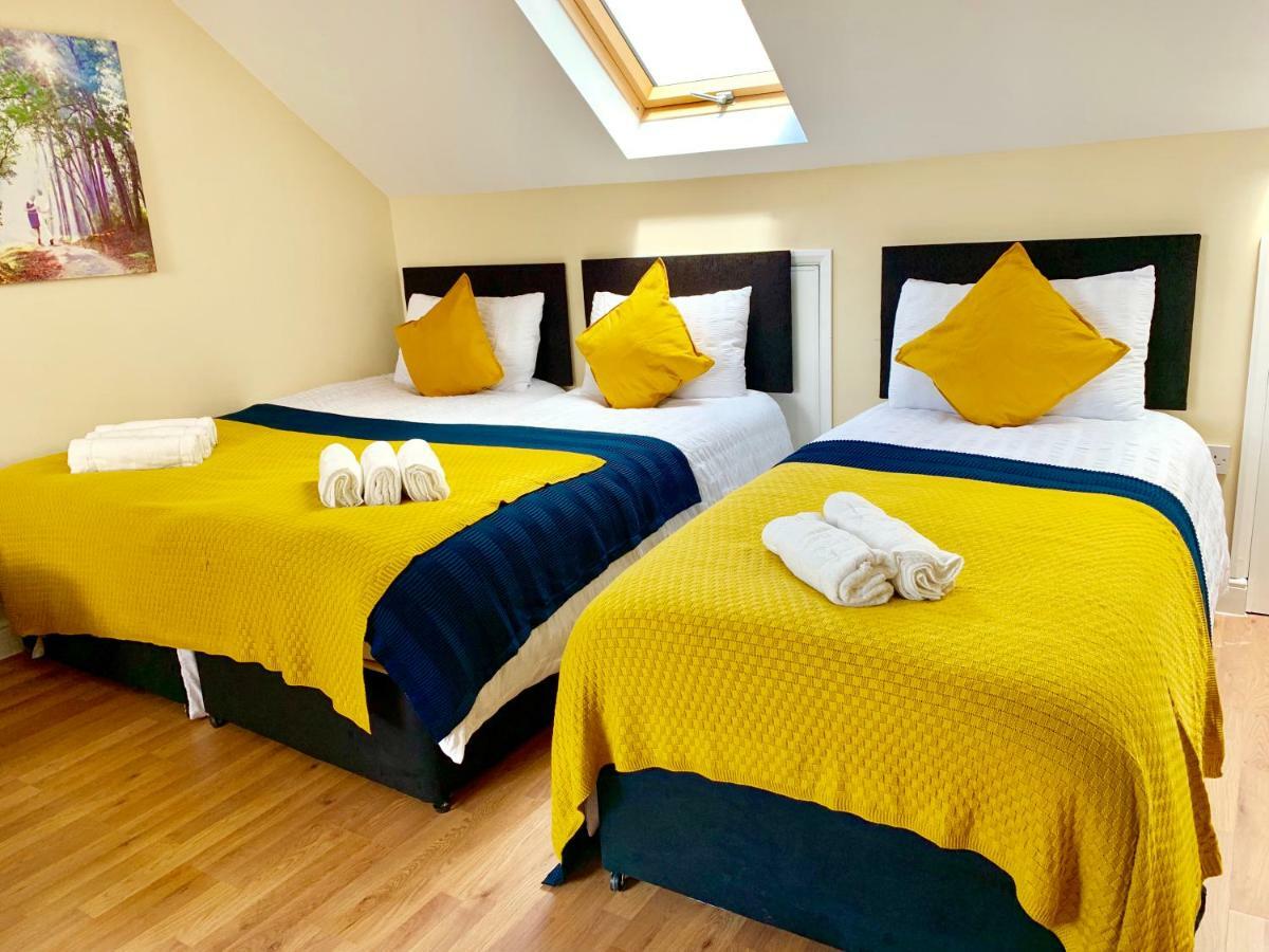 London Studio Apartments, Private Bathrooms And Parking อิลฟอร์ด ภายนอก รูปภาพ